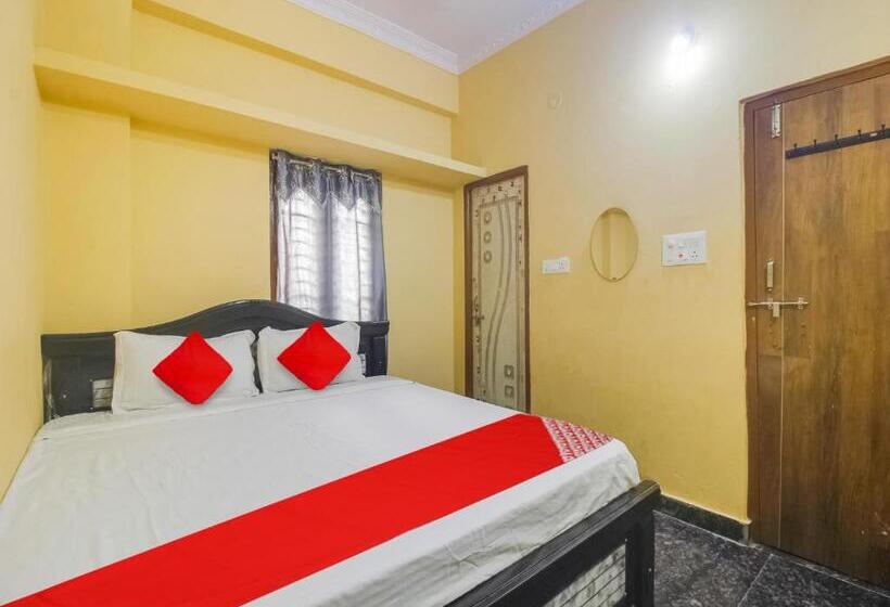 Отель O Am Luxury Ac S