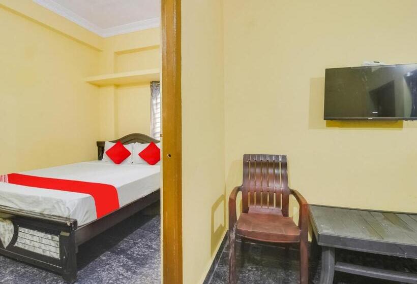 Отель O Am Luxury Ac S