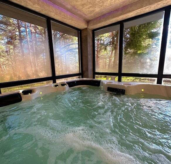 בית מלון כפרי Forest View