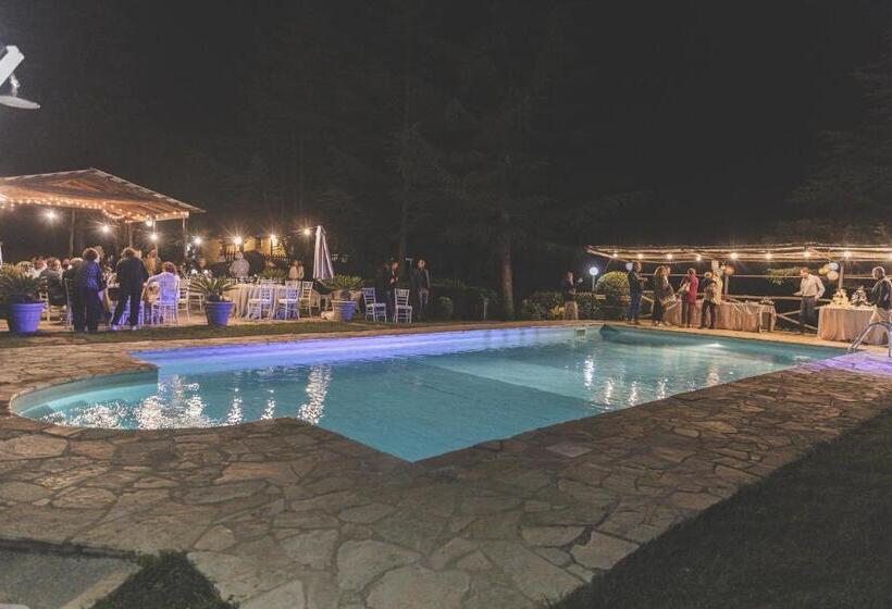 فندق Glicine Ad Antico Casale  700