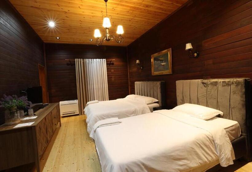 ホテル I Gjuetise