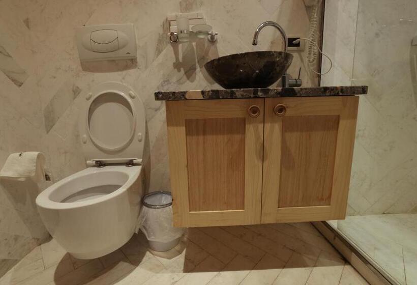 ホテル I Gjuetise