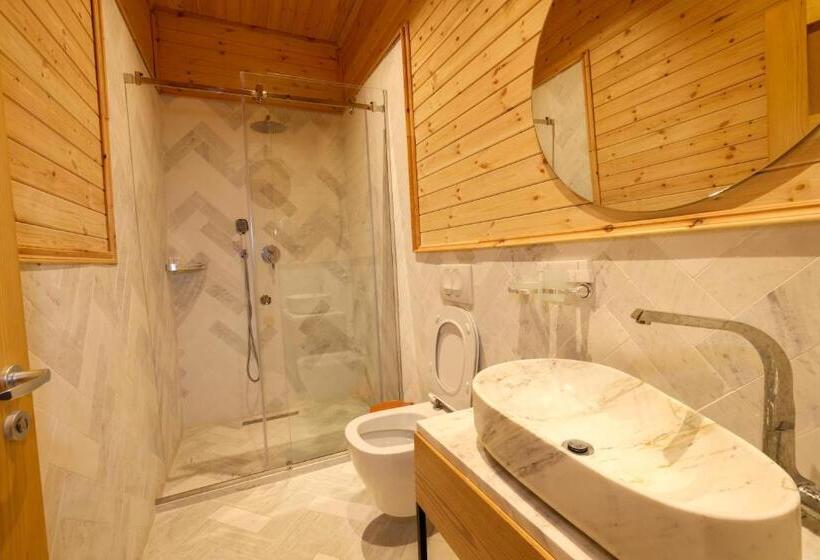 ホテル I Gjuetise