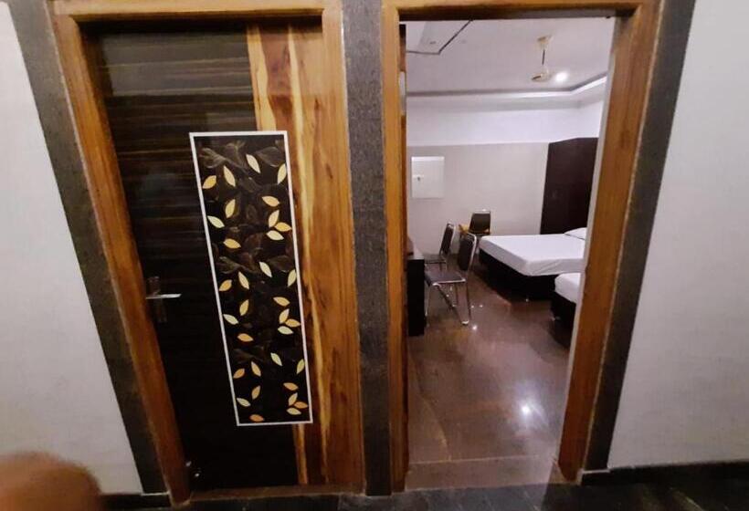 هتل Kjrresidency& Rooms