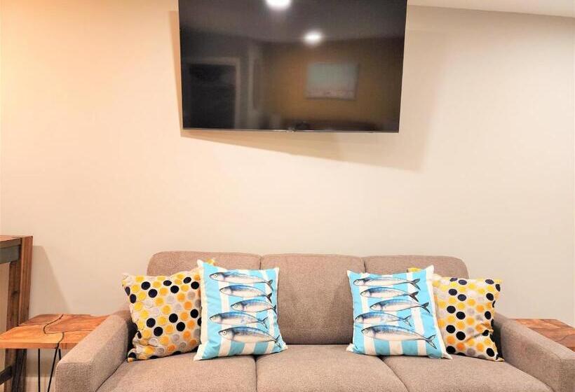 فندق Lake Front Resort