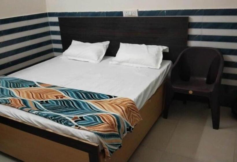 ホテル Oyo 81028 Lohiya Residency