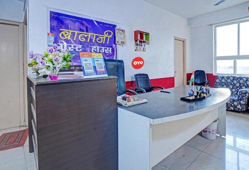 בית מלון כפרי Oyo Flagship Balaji Guest House