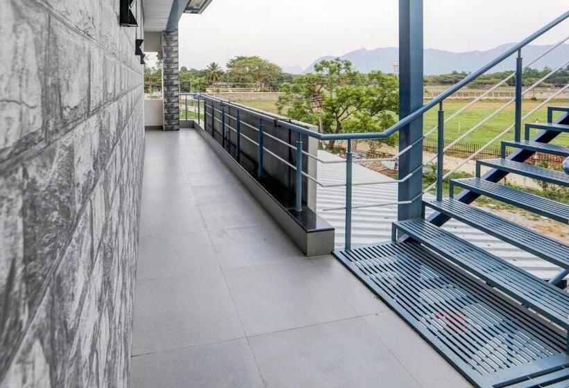 فندق Oyo Flagship Kvk Residency