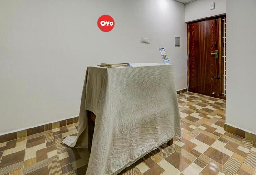 בית מלון כפרי Oyo Flagship Kvk Residency