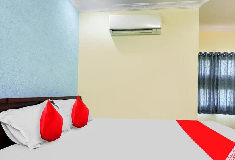 호텔 Oyo Flagship Vishnu Lodge