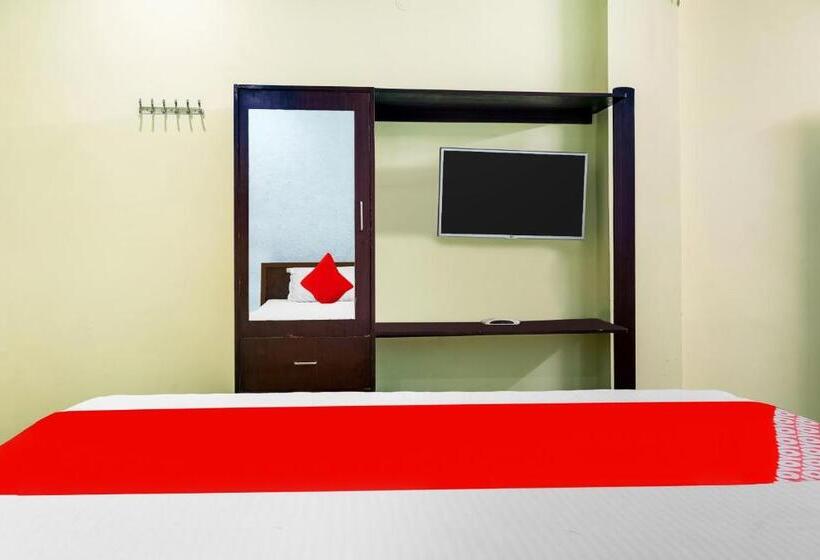 호텔 Oyo Flagship Vishnu Lodge