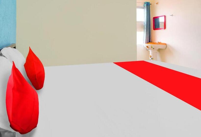 호텔 Oyo Flagship Vishnu Lodge