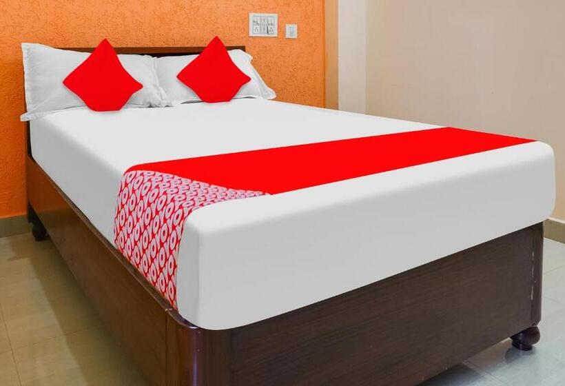 호텔 Oyo Flagship Vishnu Lodge