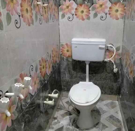 هتل Oyo Ganesh Guest House