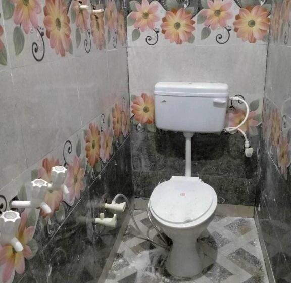 هتل Oyo Ganesh Guest House