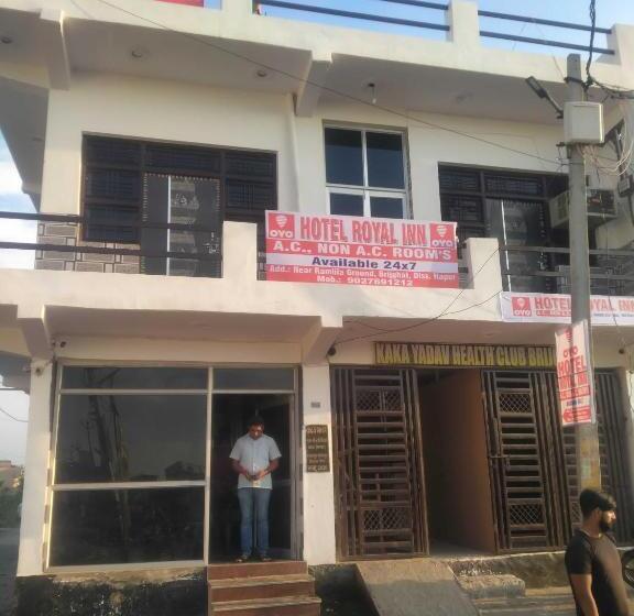 בית מלון כפרי Oyo Royal Inn