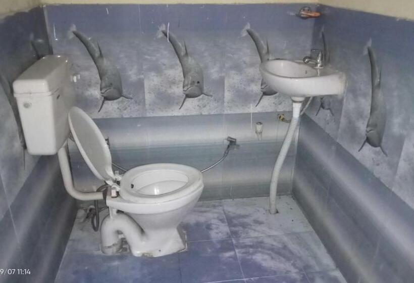 Отель Oyo S P Guest House