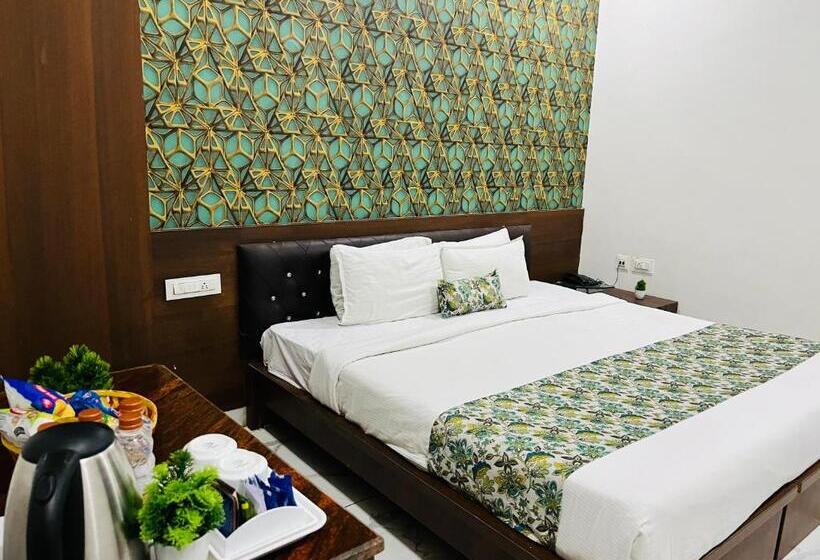 هتل Plaza Airport Zone