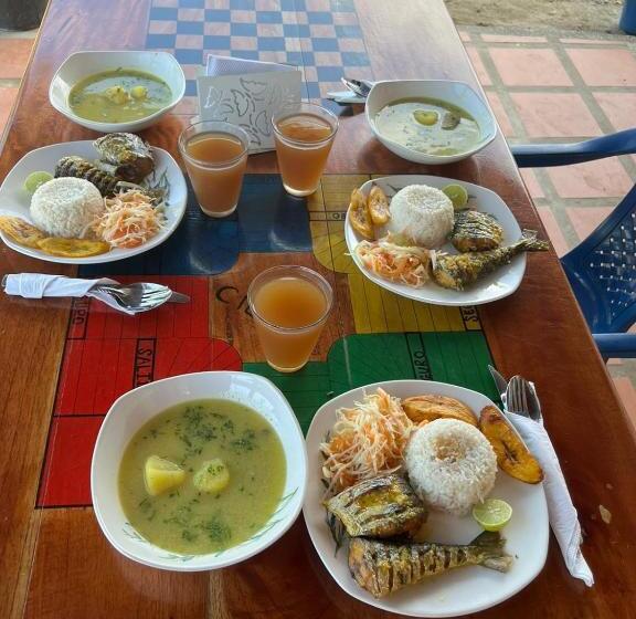 ホテル Punta Antioquia