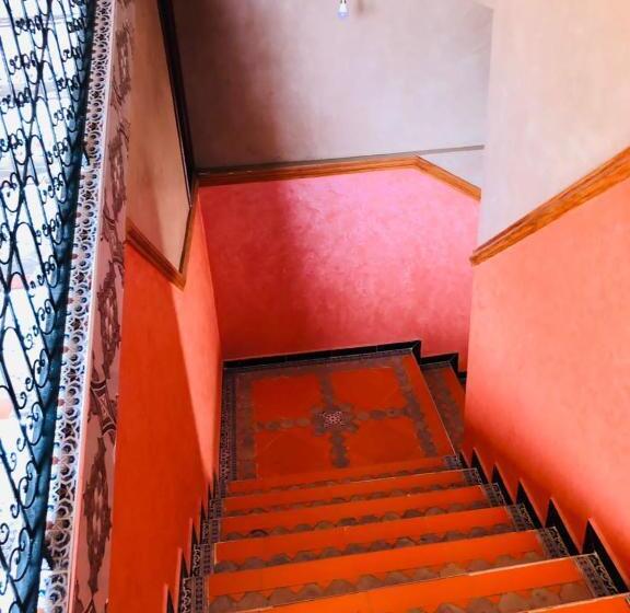 هتل Restaurant Hollywood Africa