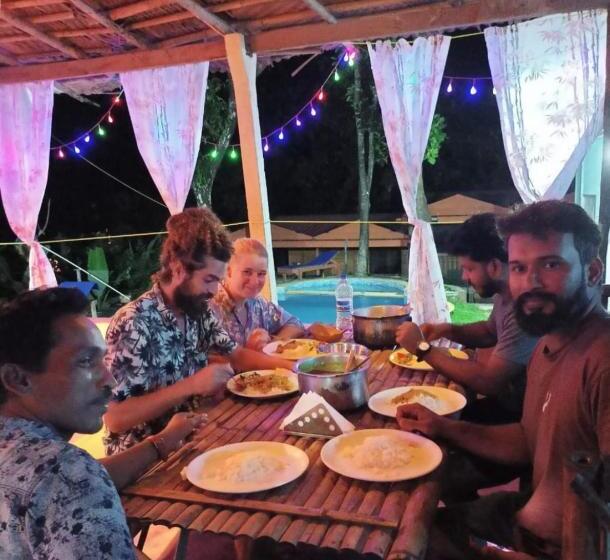 בית מלון כפרי Royalstar Resort