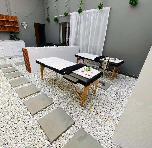 בית מלון כפרי Shibar Botique And Spa