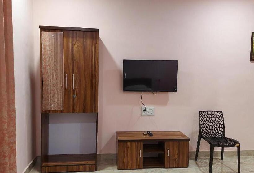 Hotel Soham Beach Resort, Diveagar