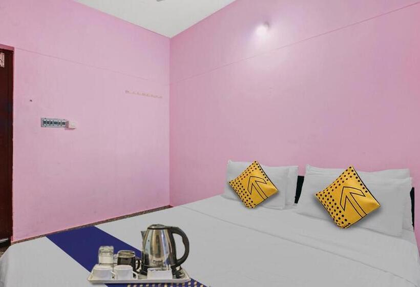 酒店 Spot On 70279 Unique Residency