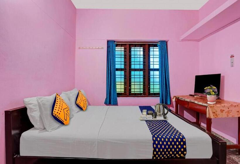 酒店 Spot On 70279 Unique Residency