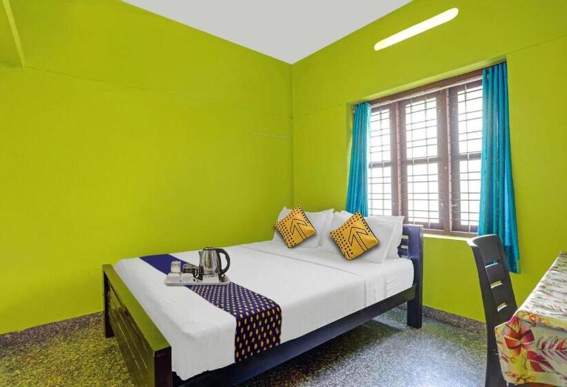 酒店 Spot On 70279 Unique Residency