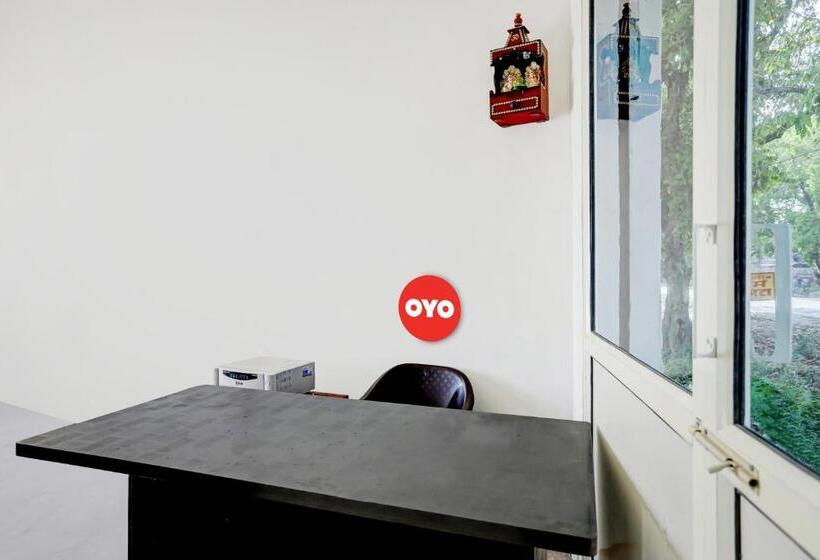 ホテル Spot On 81130 Happy Stay