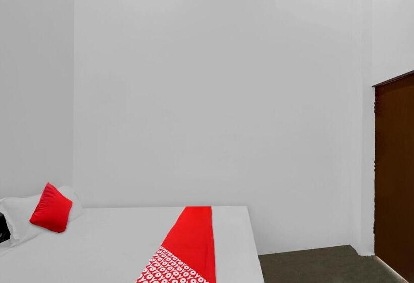 ホテル Spot On 81130 Happy Stay