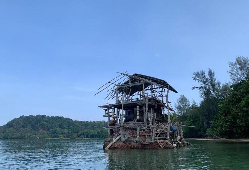 Отель Sunset Beach Bungalow Koh Pu