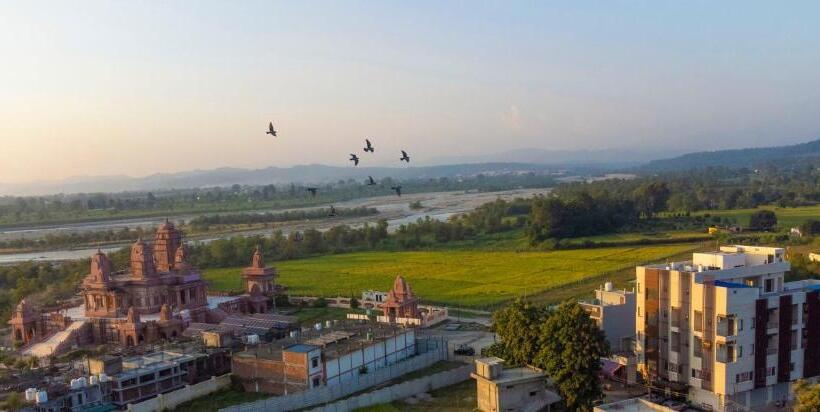 בית מלון כפרי Tathastu