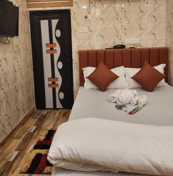 هتل The City Of Joy