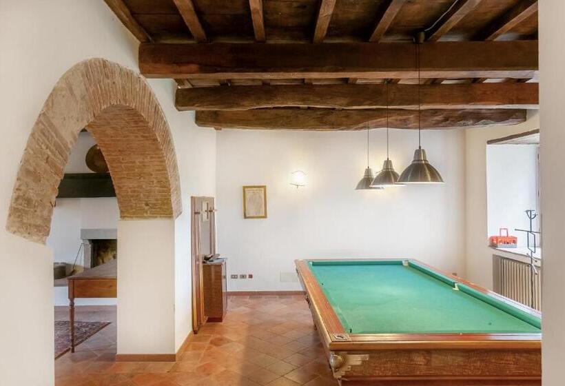 בית מלון כפרי Universal Harmony   Poiana