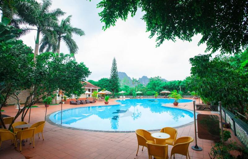 هتل Vresort Kim Boi Hoa Binh