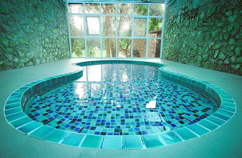 هتل Vresort Kim Boi Hoa Binh