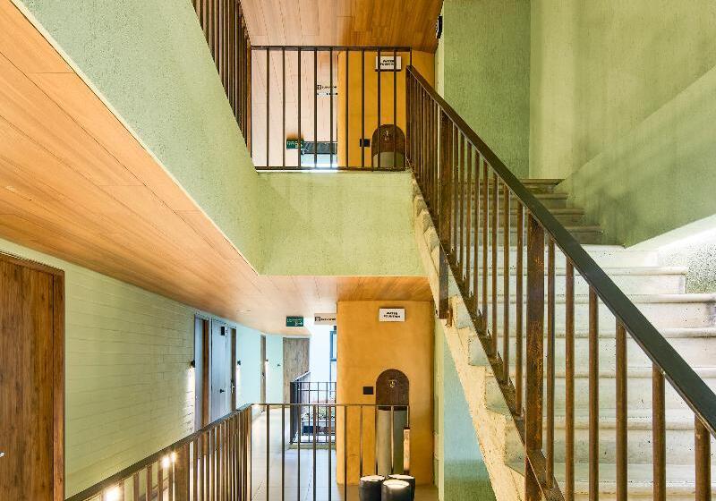 호텔 Wellcomm Spa &