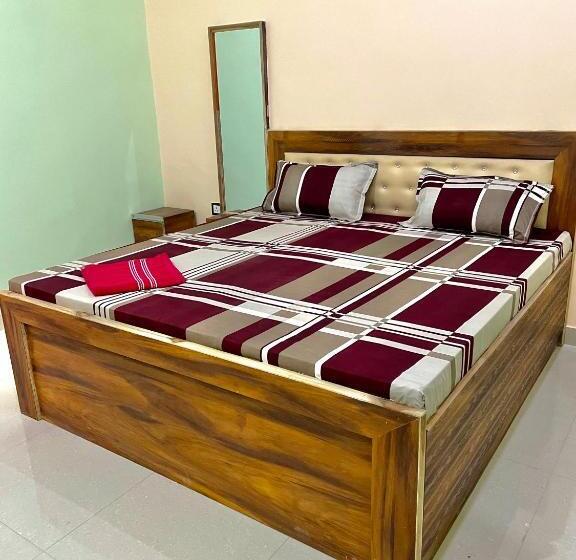 Oyo Hotel Krishna Place