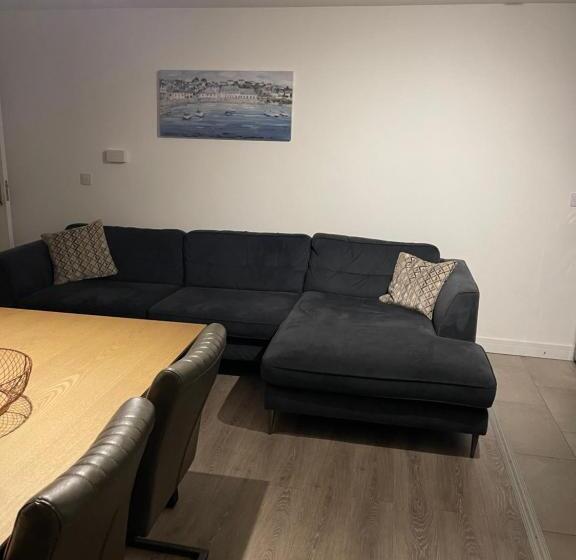 פנסיון Apple Barn Guest House