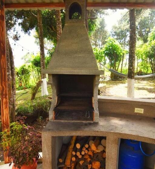 بنسيون Cabaña Montecielo 2