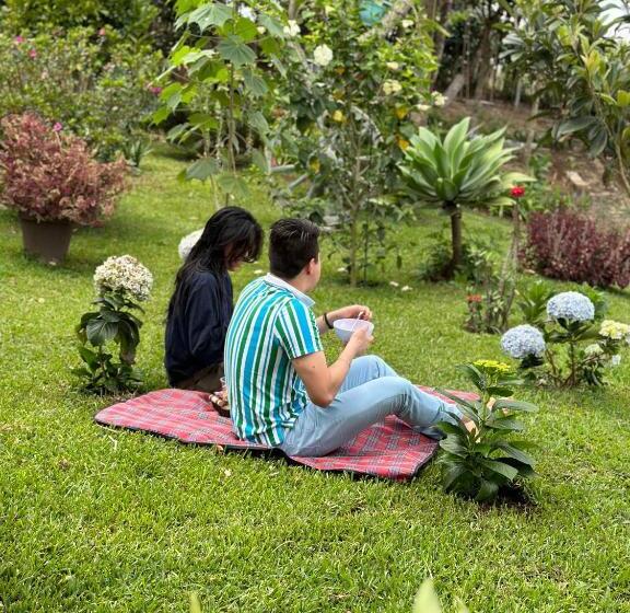 بنسيون Cabaña Montecielo 2