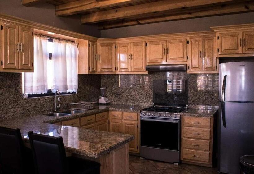 ペンション Cabañas Los Girasoles