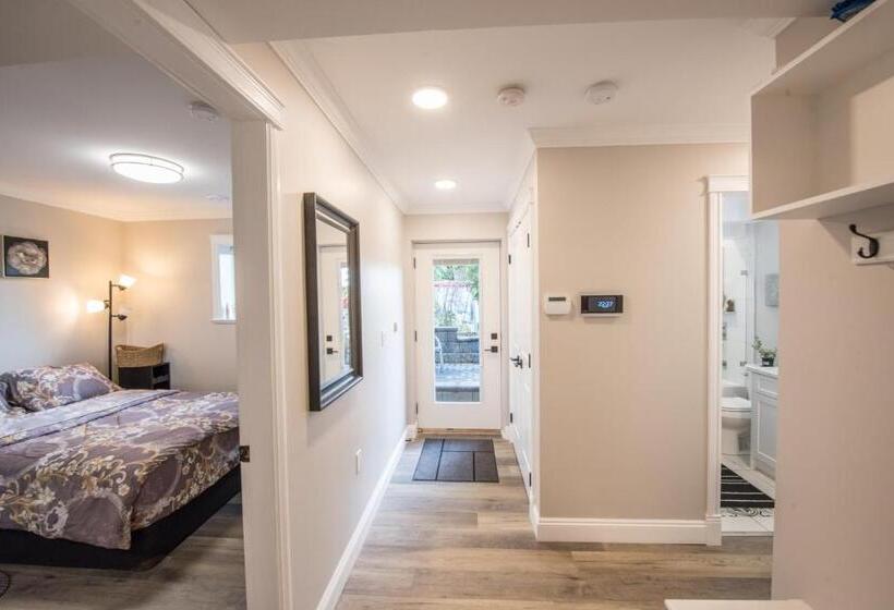 Pensionat Casa At Karr Place