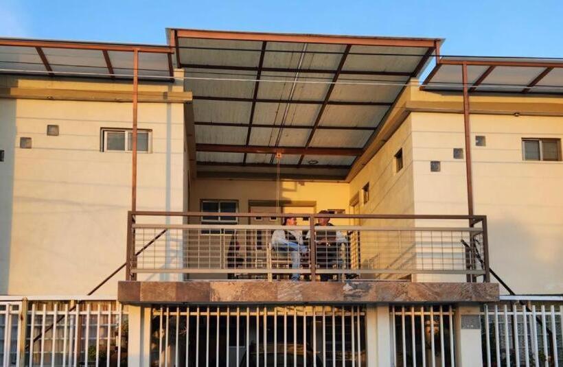 بنسيون Casa Doto