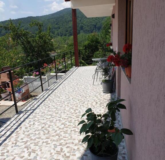 פנסיון Casa Luci&matei