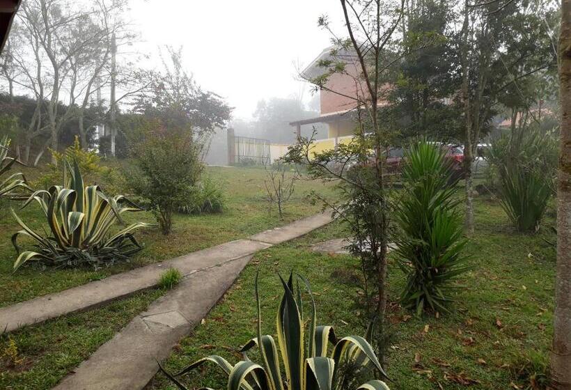 פנסיון Chale Canto Dos Pássaros 2 Fica 3 Kilometros Antes De Monte Verde Mg