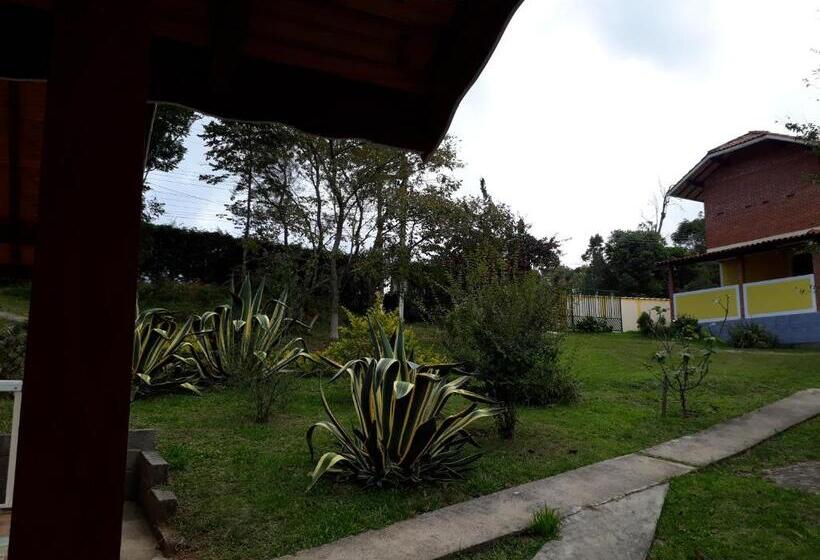 פנסיון Chale Canto Dos Pássaros 2 Fica 3 Kilometros Antes De Monte Verde Mg