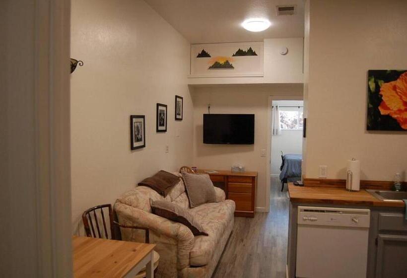 膳宿费 Chili Bar Casita